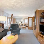 Carstensen Apartment